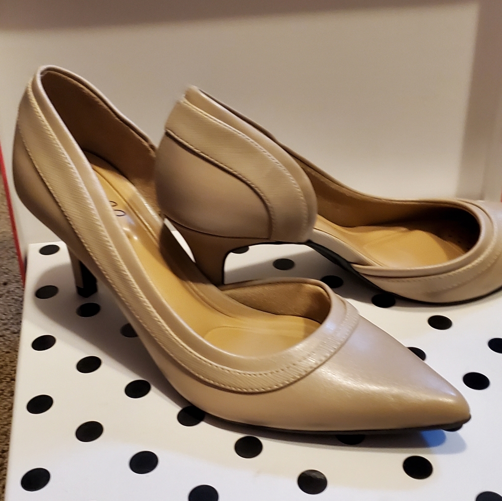 Abella nude heels